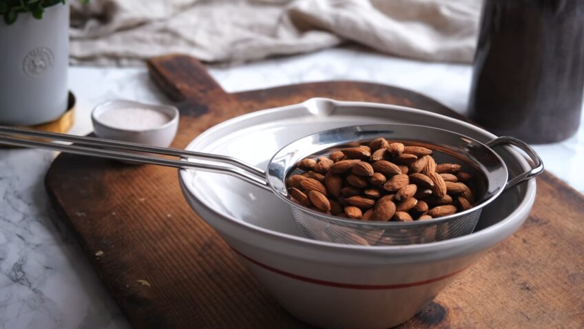 Soaked Almonds Also good For Weight Loss