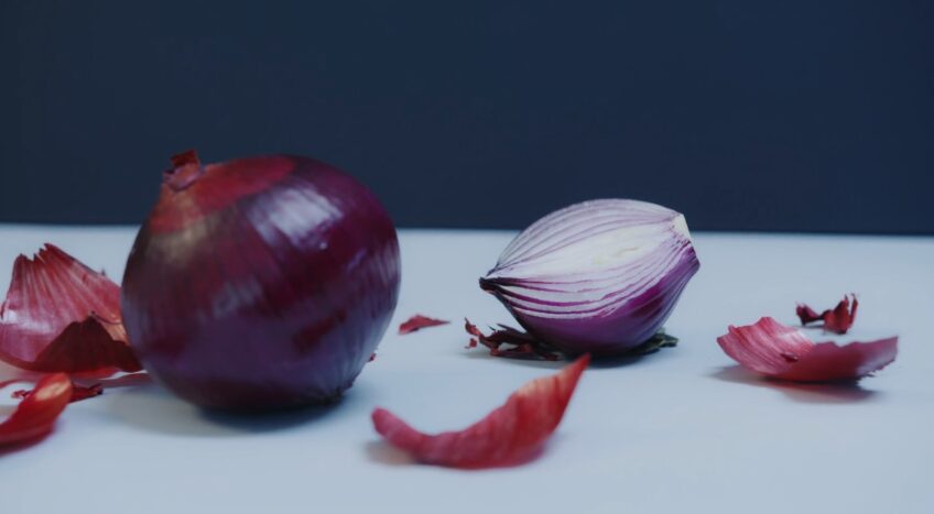 Exhibits antibacterial properties onions