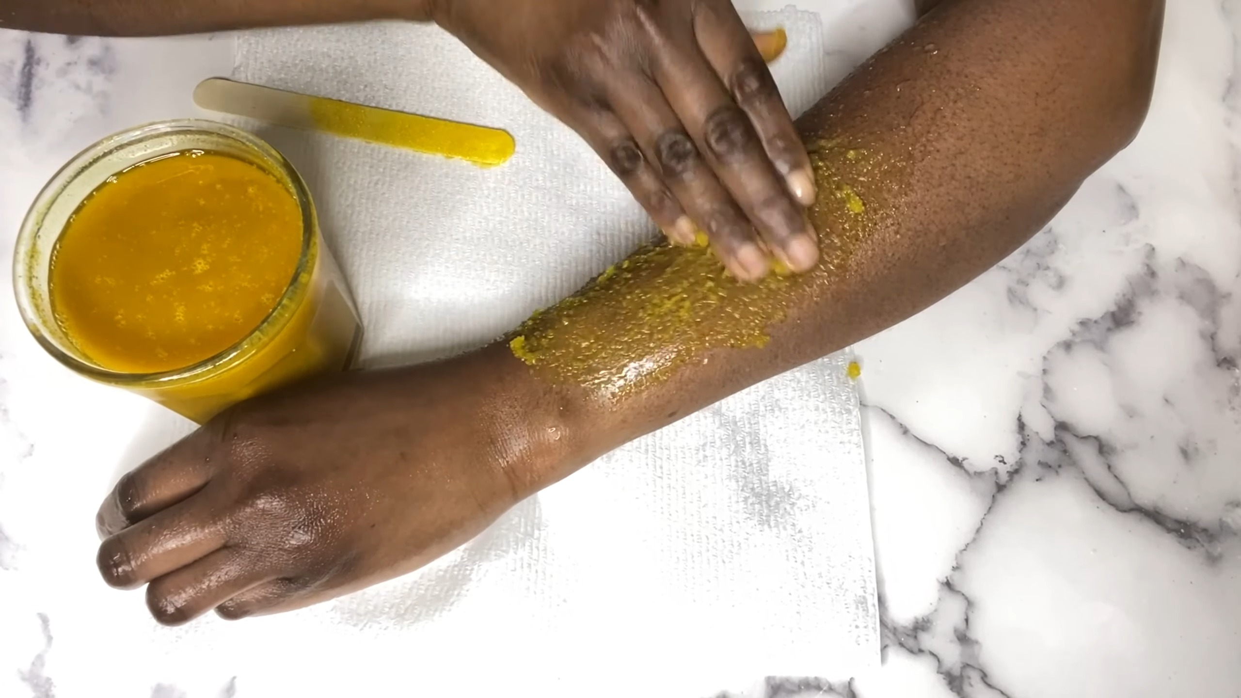 DIY Lemon Sugar Scrub For Glowing